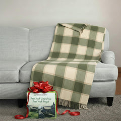 Irish Lambswool Throw Blanket – Cream & Green Check Tartan