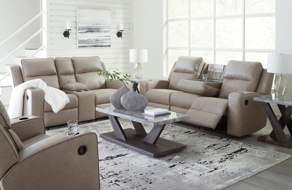 Reclining Loveseat with Console & Cup Holders