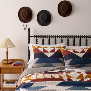 Cotton Quilt Bedding Set with Shams