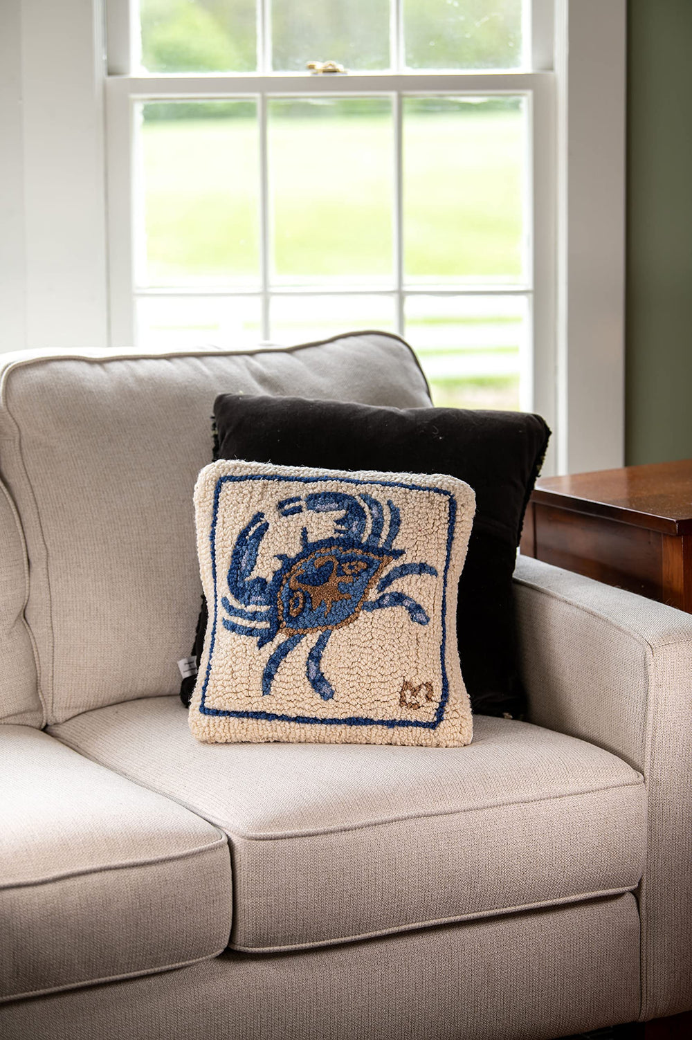 Blue Crab Hand-Hooked Wool Throw Pillow – 14x14 Decorative Accent Pillow