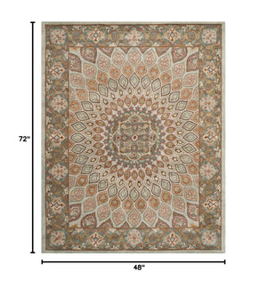 Hand-Tufted Wool Area Rug 4' x 6' – Traditional Oriental Medallion