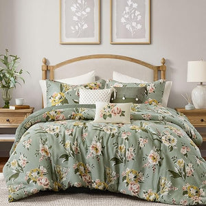Vintage Floral Reversible Comforter Set – 7 Piece Bedding
