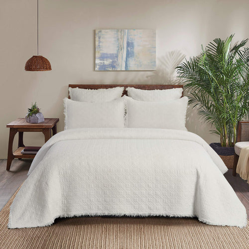 White Cotton Trellis Quilt Set