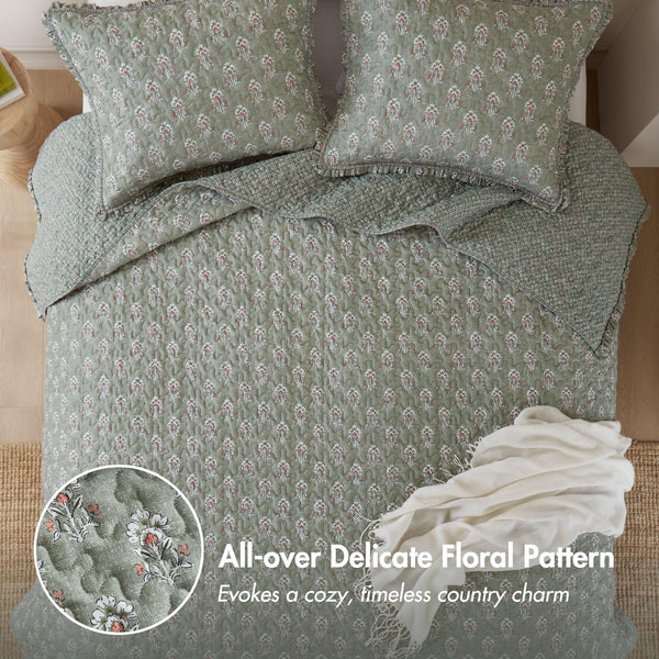 Reversible Vintage Floral Quilt Set with Shams – Queen & King
