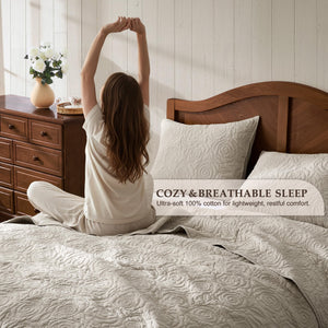 Cotton Quilt Bedding Set with Pillow Shams