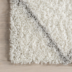 Moroccan Trellis Shag Area Rug 5x8 – Polypropylene, White/Grey