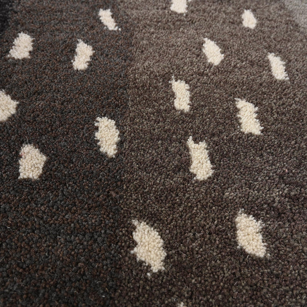 Hand-Tufted Wool Area Rug – Antelope Pattern
