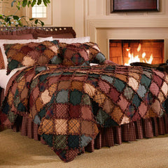 Campfire Lodge Patchwork Quilt – Full/Queen
