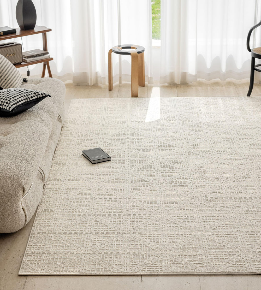 Beige Area Rug 4'7" x 6'7" – Stain Resistant Non-Slip Tufted Rug