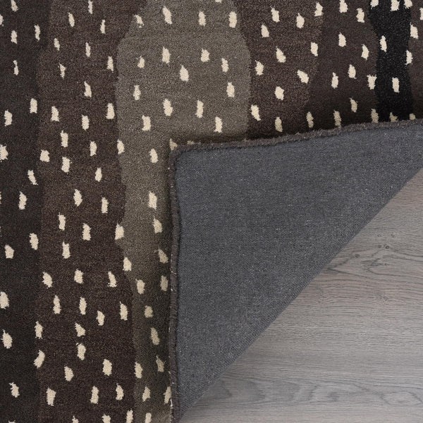 Hand-Tufted Wool Area Rug – Antelope Pattern