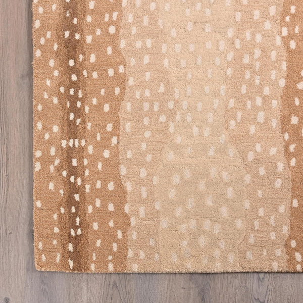 Hand-Tufted Wool Runner Rug – Antelope Pattern
