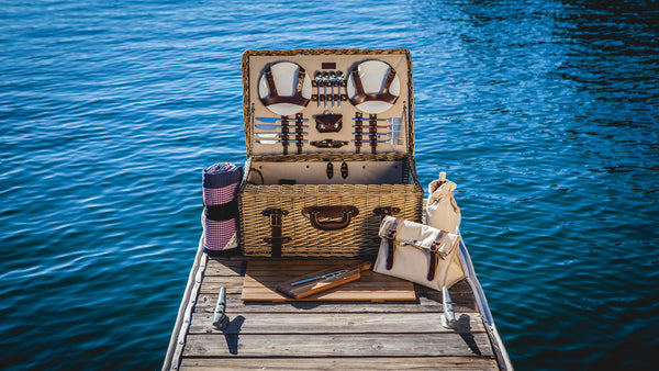Wicker Picnic Basket Set for 4 – Luxury Deluxe Service with Blanket