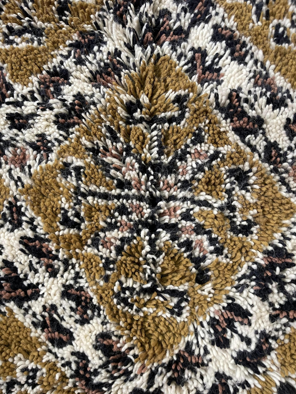 Handmade Moroccan Berber Wool Shag Rug 3' x 5'