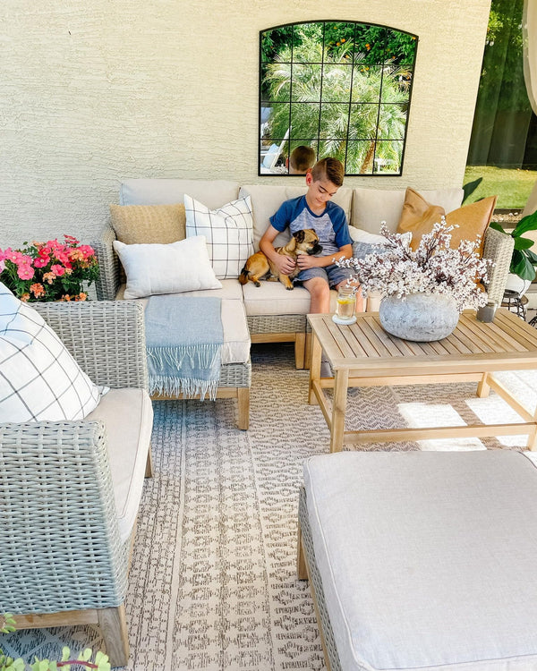 5-Piece Outdoor Wicker Patio Conversation Set with Coffee Table