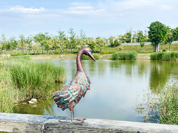 Metal Duck Garden Statue – Outdoor Lawn & Patio Sculpture, 25 Inch