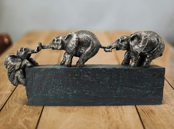 Elephant Family Sculpture – Polyresin Home Decor Figurine