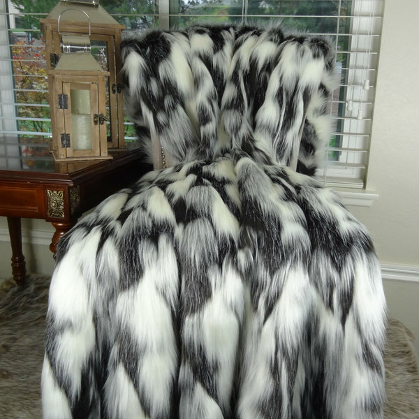 Faux Fur Throw Blanket 60x72 – Fluffy, Modern Sofa & Bed Throw