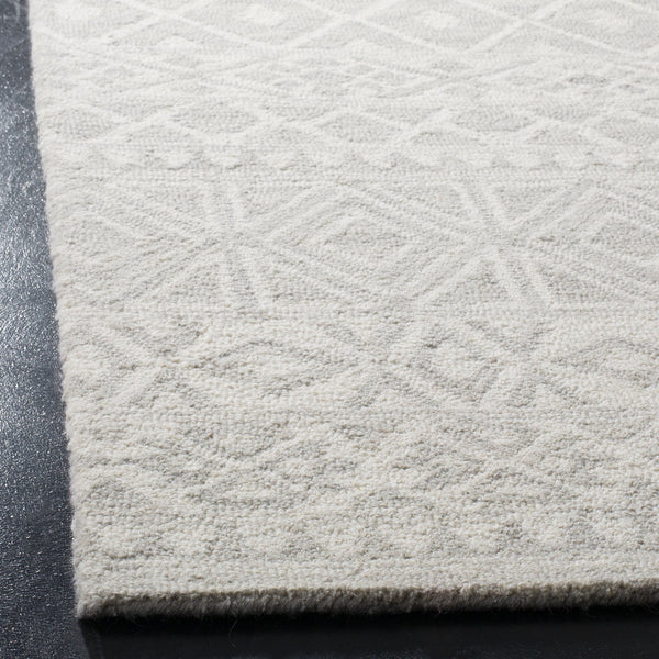 Handmade Wool Floral Area Rug – Silver & Ivory