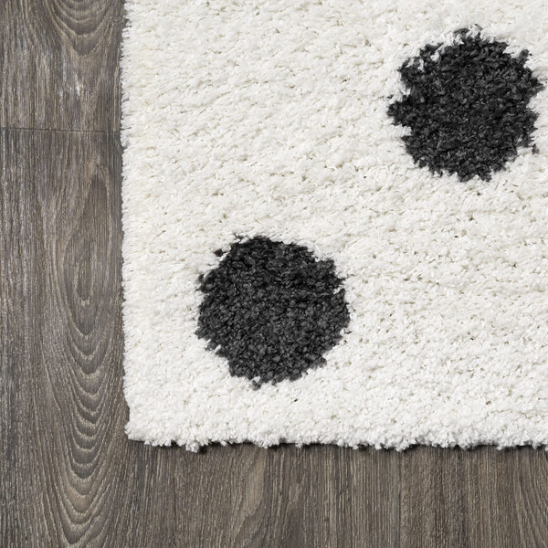 Moroccan Polka Dot Shag Area Rug – White & Gray