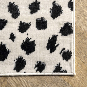Leopard Print Polypropylene Area Rug – Stain Resistant, Machine Made