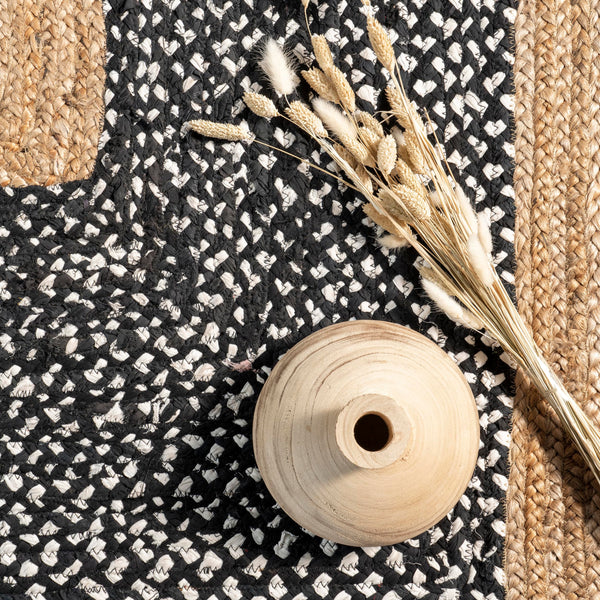 6' Round Black Geometric Cotton Jute Area Rug