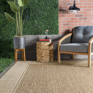 5x8 Indoor Outdoor Area Rug – Light Brown Striped Border